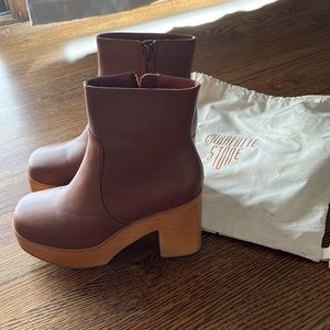 Charlotte Stone Paz size 7 new